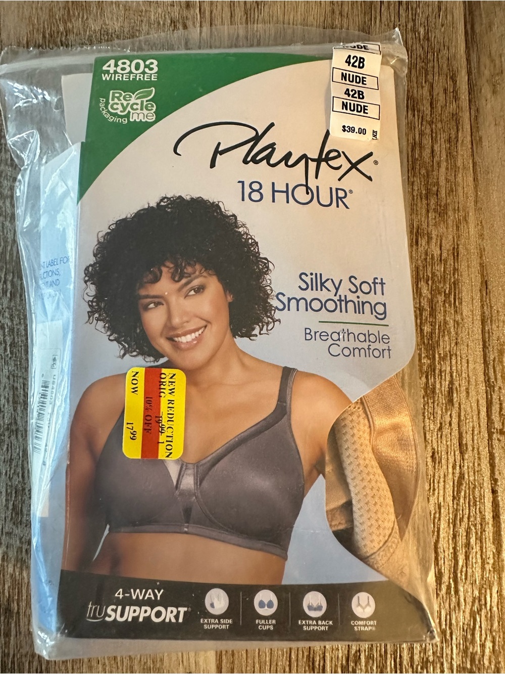 Playtex 18 Hour Silky Soft Smoothing Bra - Nude